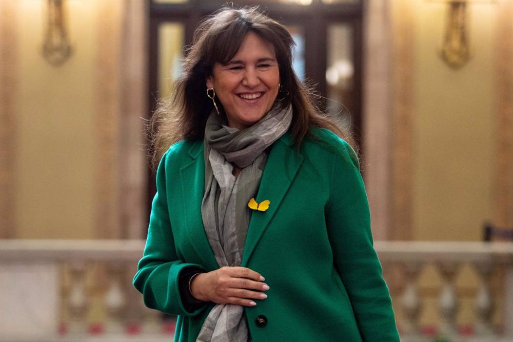 Archivo - La presidenta de Junts, Laura Borràs, a su llegada a una sesión plenaria del debate final de los Presupuestos de la Generalitat 2023, en el Parlament, a 10 de marzo de 2023, en Barcelona, Catalunya (España). Archivo