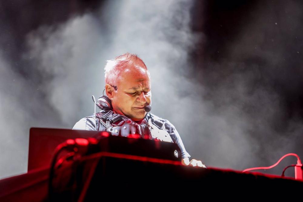 El DJ Chimo Bayo durante una actuación en la pradera de las fiestas de San Isidro El