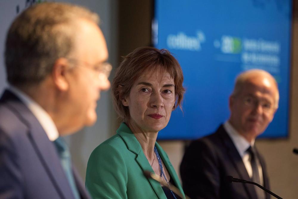 (I-D) El consejero delegado, Tobías Martínez; la presidenta de Cellnex, Anne Bouverot, y el director de Asuntos Corporativos de Cellnex, Toni Brunet, antes de su junta general de accionistas, a 1 de junio de 2023, en Madrid (España). (I-D)