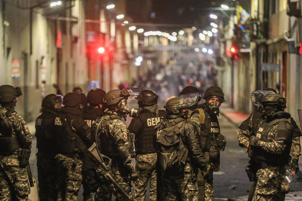 Archivo - Militares durante una protesta contra el Gobierno en Ecuador Archivo