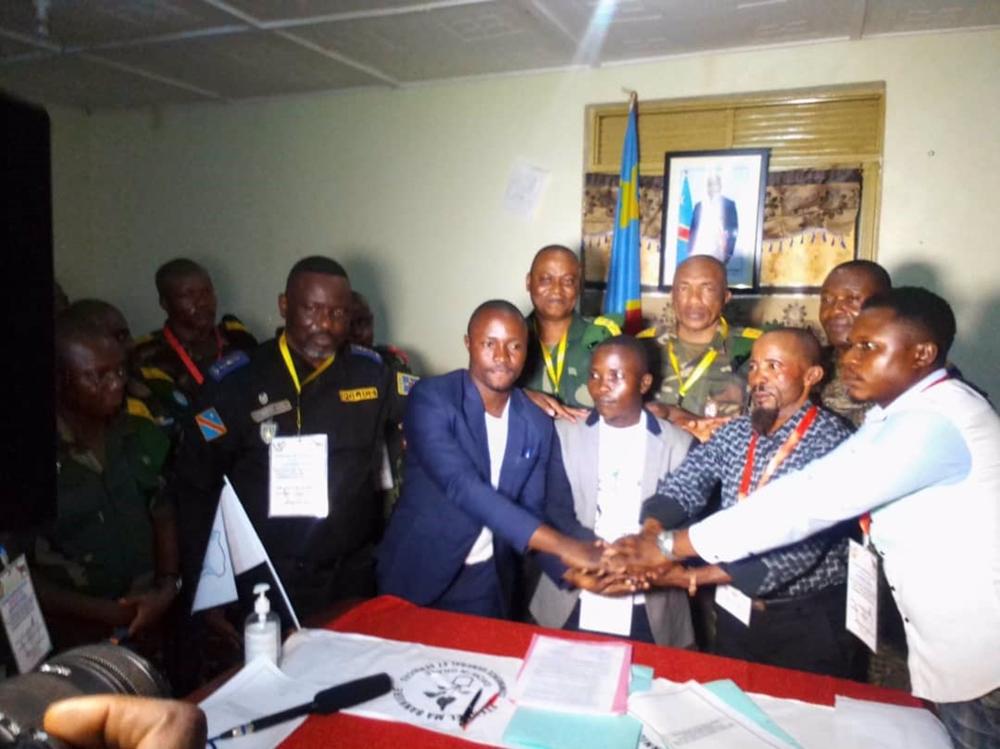 Cuatro de los principales grupos armados de RDC firman un alto el fuego en la provincia de Ituri