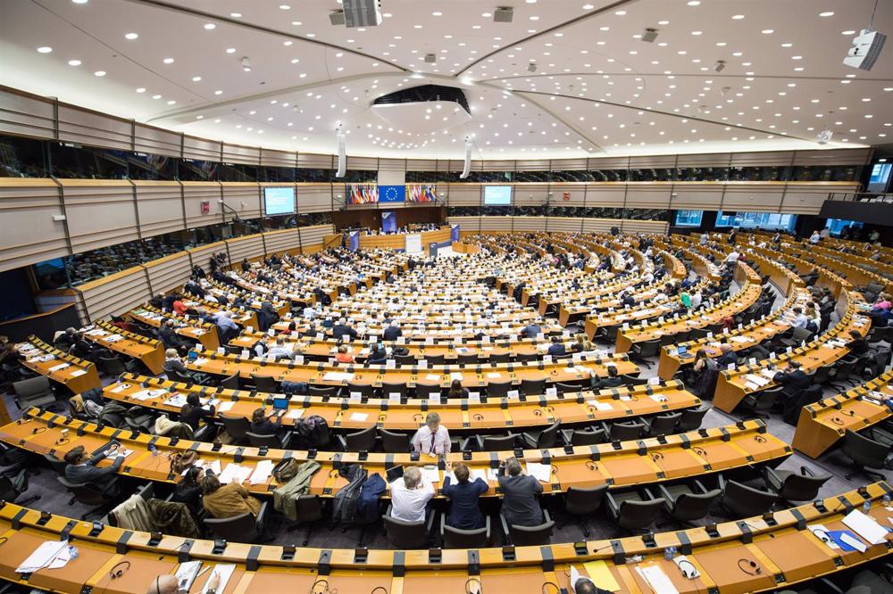 Archivo - Asistentes en el Comité de las Regiones. (Foto de archivo). Archivo