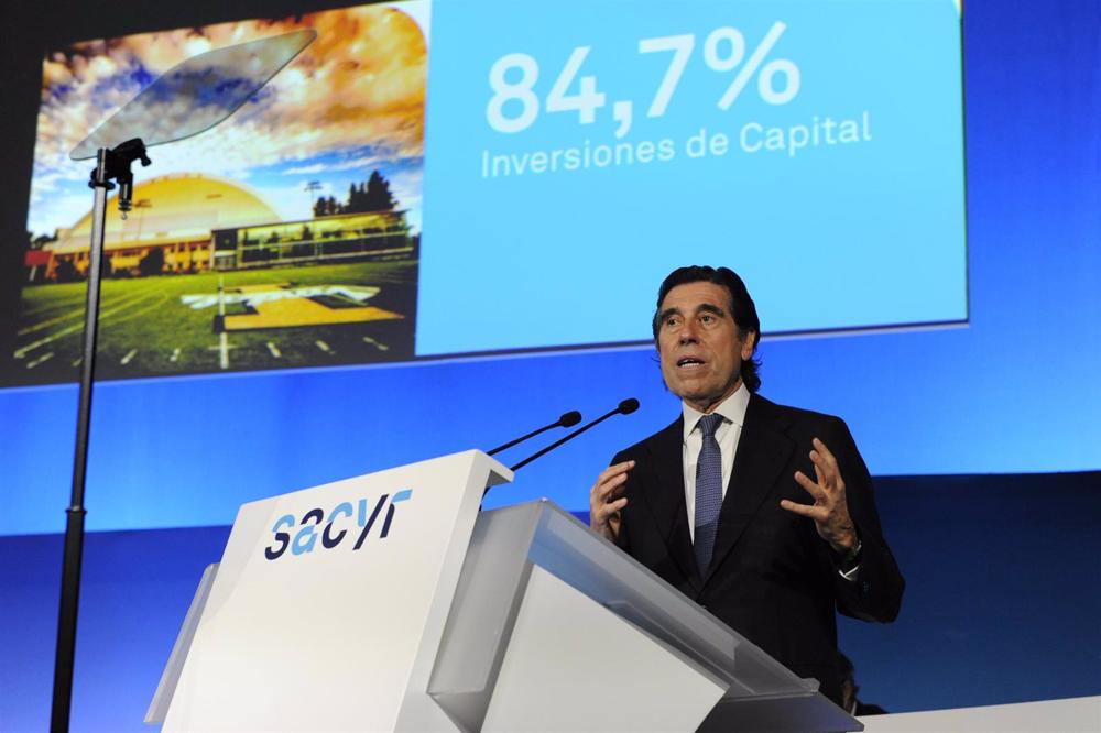 Archivo - El presidente de Sacyr, Manuel Manrique, en la junta de accionistas de 2022 Archivo