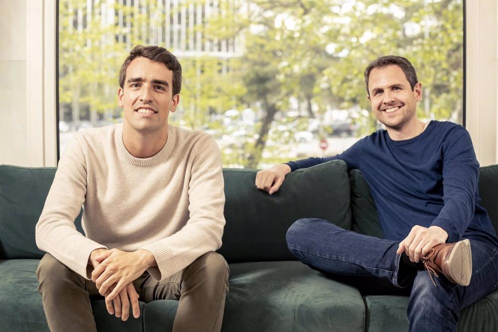 Archivo - El consejero delegado y cofundador de Getlife, Guillermo Alén, y el cofundador y director de operaciones, Yago Montenegro. Archivo