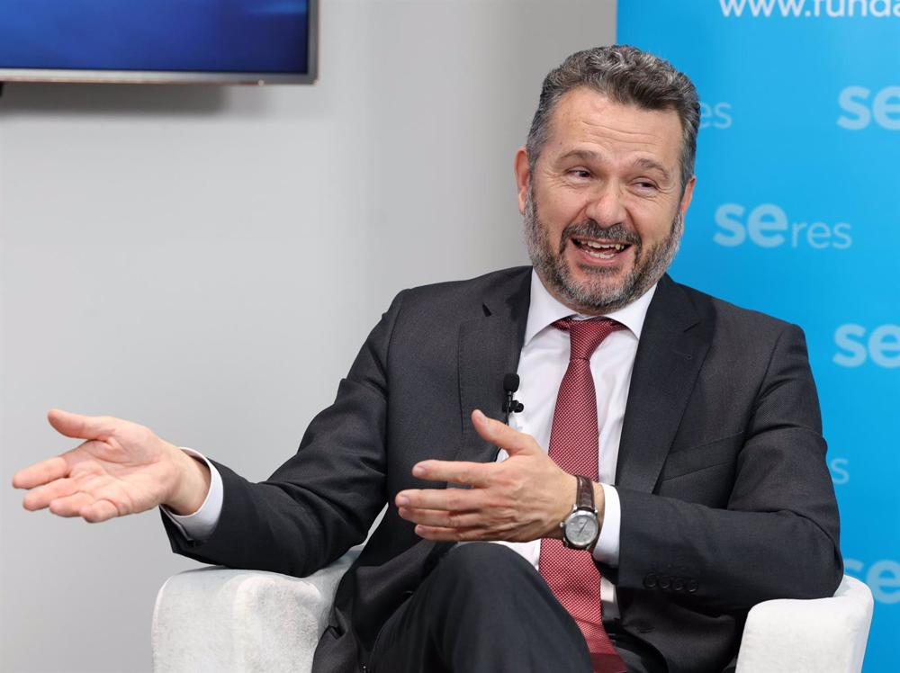 El presidente de la CNMV, Rodrigo Buenaventura, interviene durante la celebración de la nueva edición de Líderes Responsables, en el Estudio de Comunicación, a 6 de junio de 2023, en Madrid (España). El