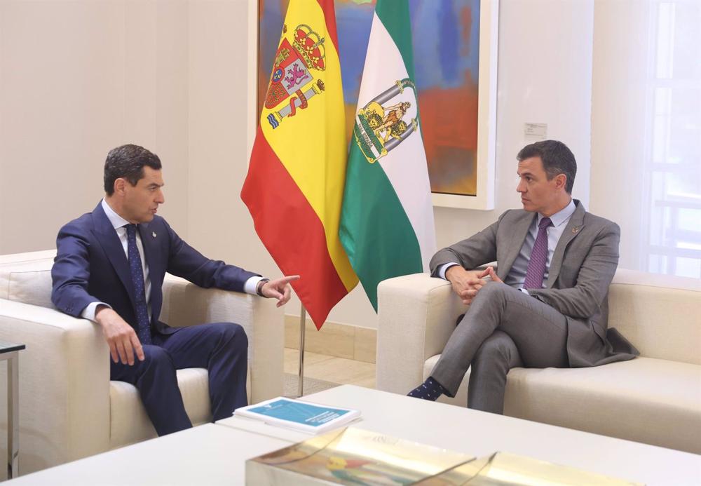 Moreno pide por carta a Pedro Sánchez que ’’cese la campaña de acoso’’ del Gobierno al sector de los frutos rojos